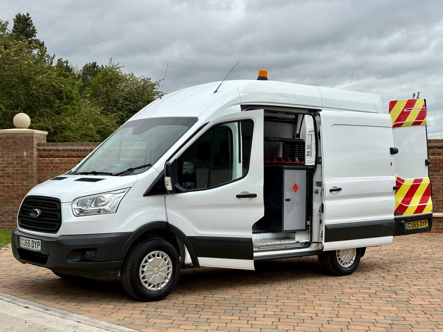 2016 Ford Transit 2.2 TDCi 155ps L2 H3 Mwb Van *** Mobile Workshop Van *** PANEL 2016 Ford Transit 2.2 TDCi 155ps L2 H3 Mwb Van *** Mobile Workshop Van *** PANEL