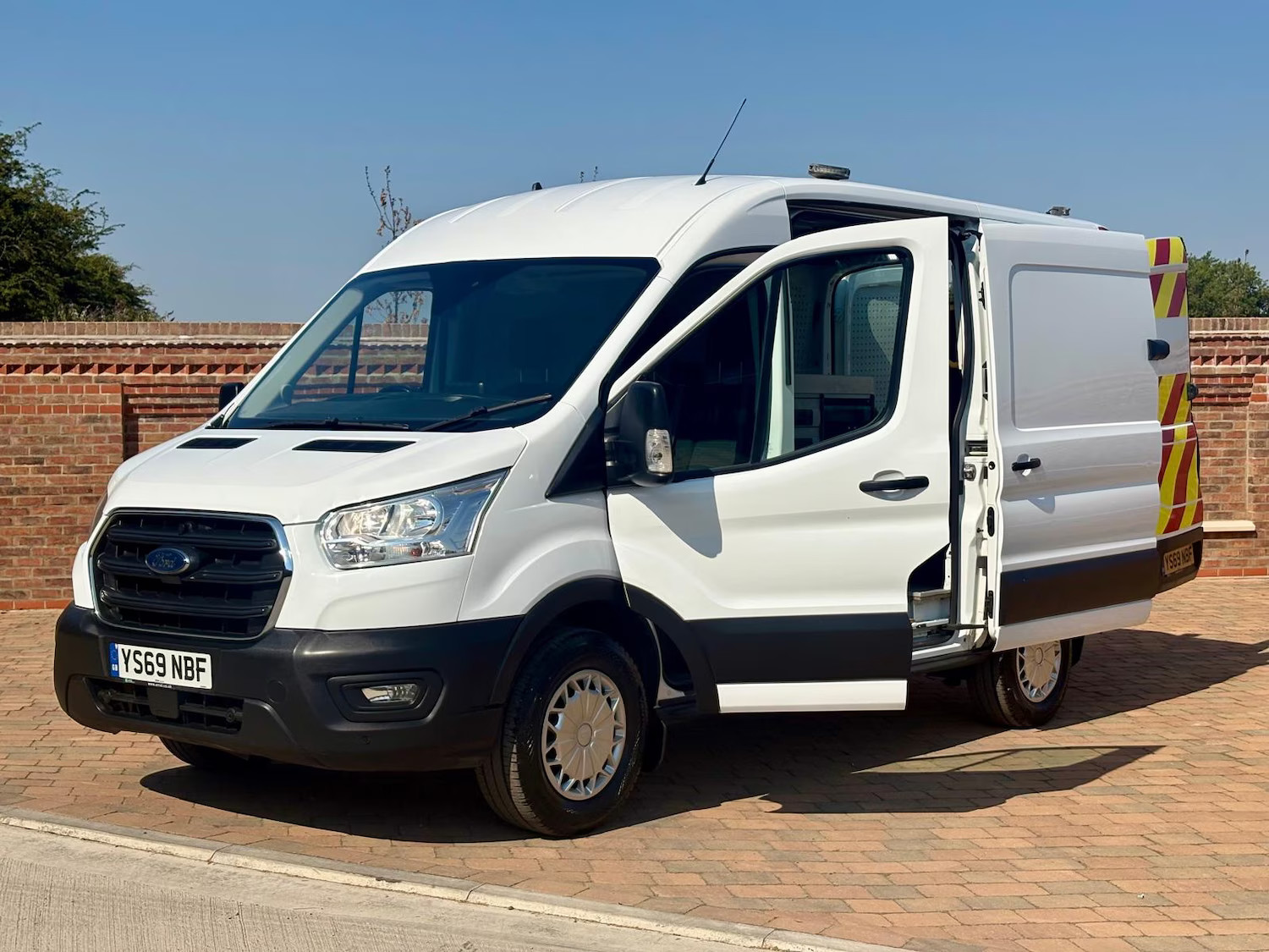 2020 Ford Transit 2.0 EcoBlue 130ps L2 H2 Mwb Trend Van *** Plant / Agri Fitter 2020 Ford Transit 2.0 EcoBlue 130ps L2 H2 Mwb Trend Van *** Plant / Agri Fitter