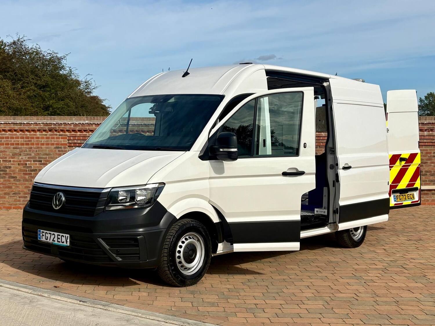 2022 Volkswagen Crafter 2.0 TDI 140PS Trendline High Roof Van *** Ex ATS Tyre Va 2022 Volkswagen Crafter 2.0 TDI 140PS Trendline High Roof Van *** Ex ATS Tyre Va