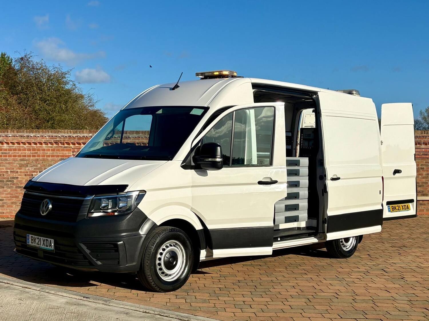 2021 Volkswagen Crafter 2.0 TDI 177PS Trendline High Roof Van *** Digger / Plant 2021 Volkswagen Crafter 2.0 TDI 177PS Trendline High Roof Van *** Digger / Plant